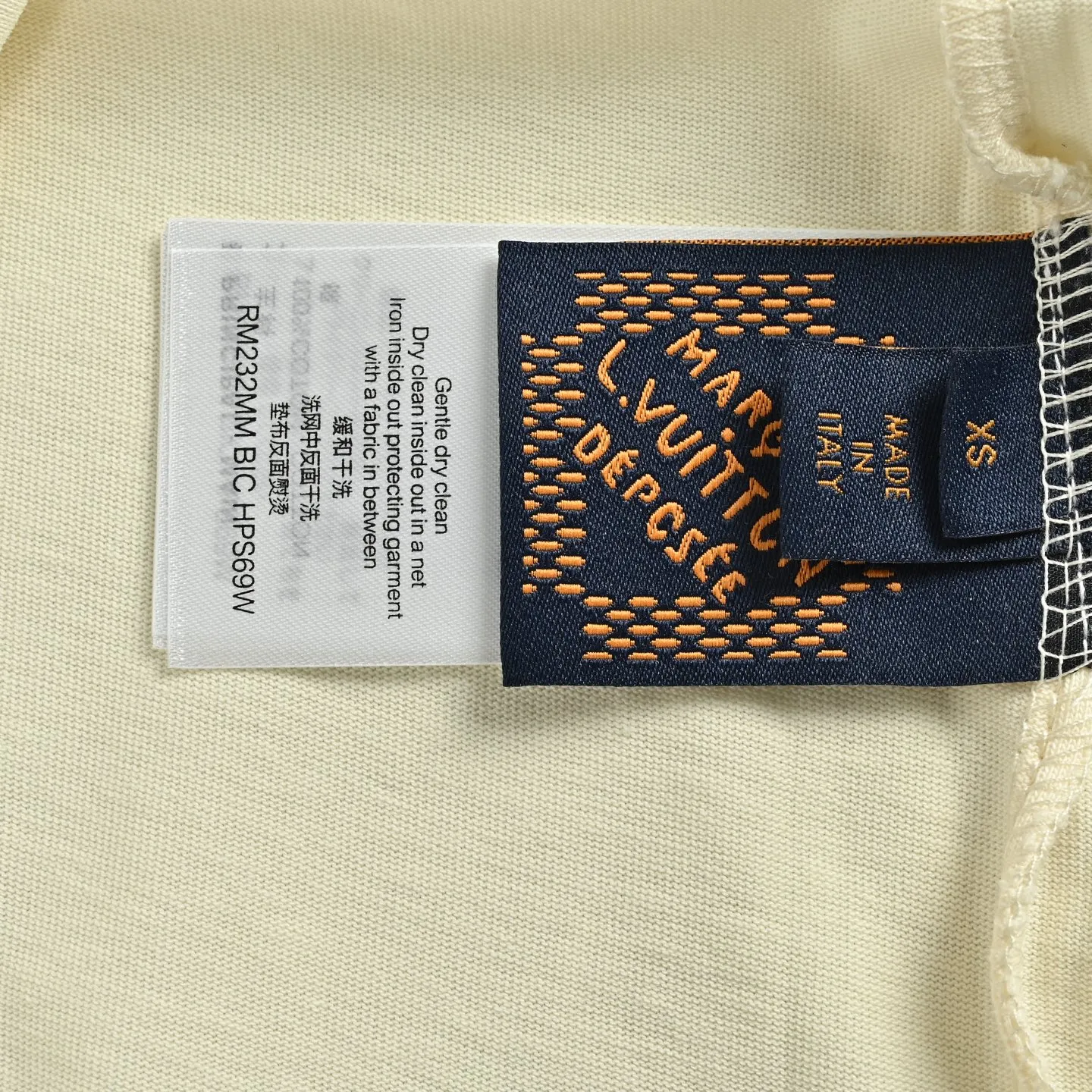 Louis Vuitton/